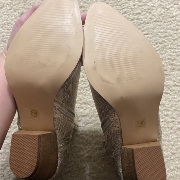 Coconuts by Matisse Natural Astoria  snakeskin bootie - Picture 4 of 6